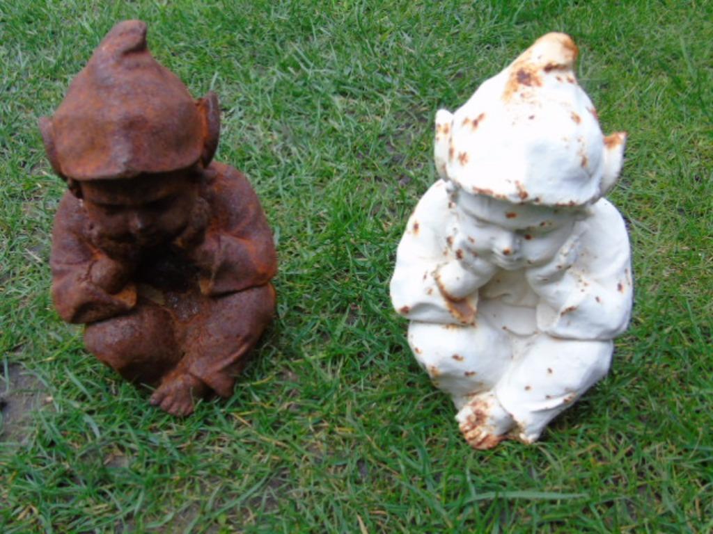 lutin ou nain ou lutin en fonte blanc rouillé, Jardin & Terrasse, Enlèvement, Neuf, Métal, Nain de jardin