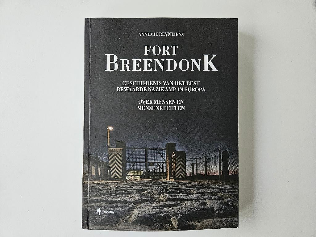 Fort Breendonk, Ophalen of Verzenden, Zo goed als nieuw, Algemeen, Annemie Reyntjens