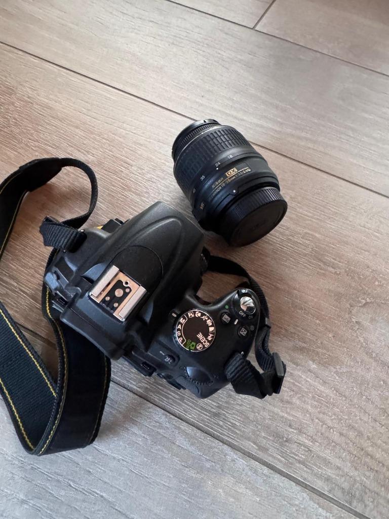 Nikon D5000+lens 18-55VR, Ophalen, Zo goed als nieuw, Nikon, 12 Megapixel