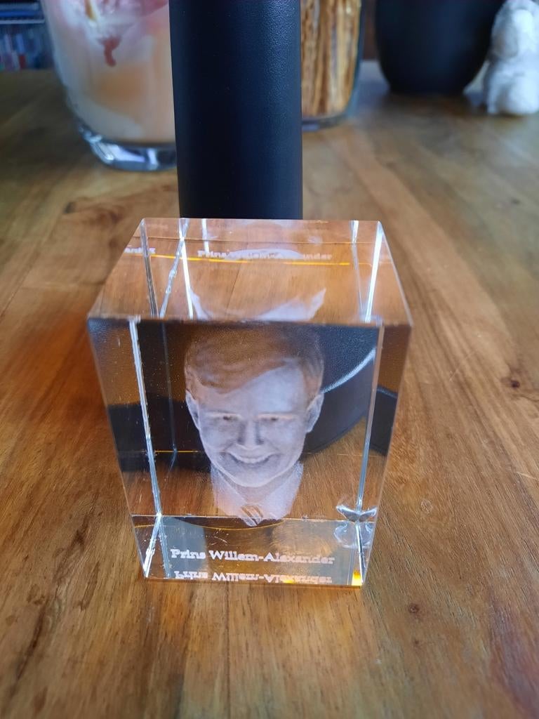 3D-lasergravure in glas - Prins Willem-Alexander, Ophalen, Zo goed als nieuw