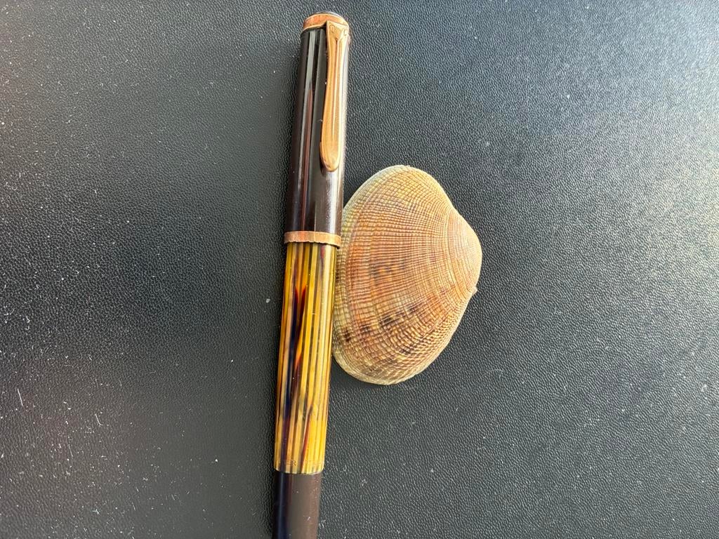 Pelikan vulpen 400 Turtoise schildpatt brown, Collections, Envoi, Utilisé, Stylo