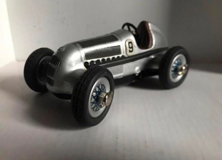 Schuco 1050 Mercedes Silberpfeil raceauto 1936 oldtimer, Verzamelen, Verzenden, Zo goed als nieuw