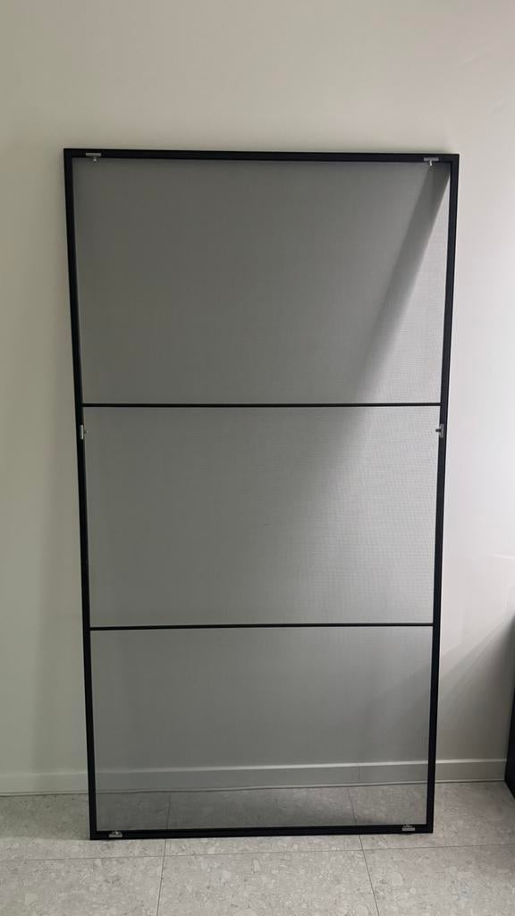 Fenêtre anti-mouches noire mate neuve !, Neuf, Enlèvement, Métal, 200 à 215 cm