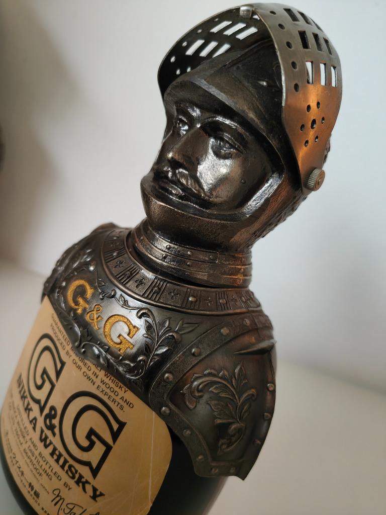 Nikka Gold & Gold Knight, signe Taketsuru, Rare ! (Métal)(v7, Collections, Neuf, Autres régions, Enlèvement ou Envoi, Pleine