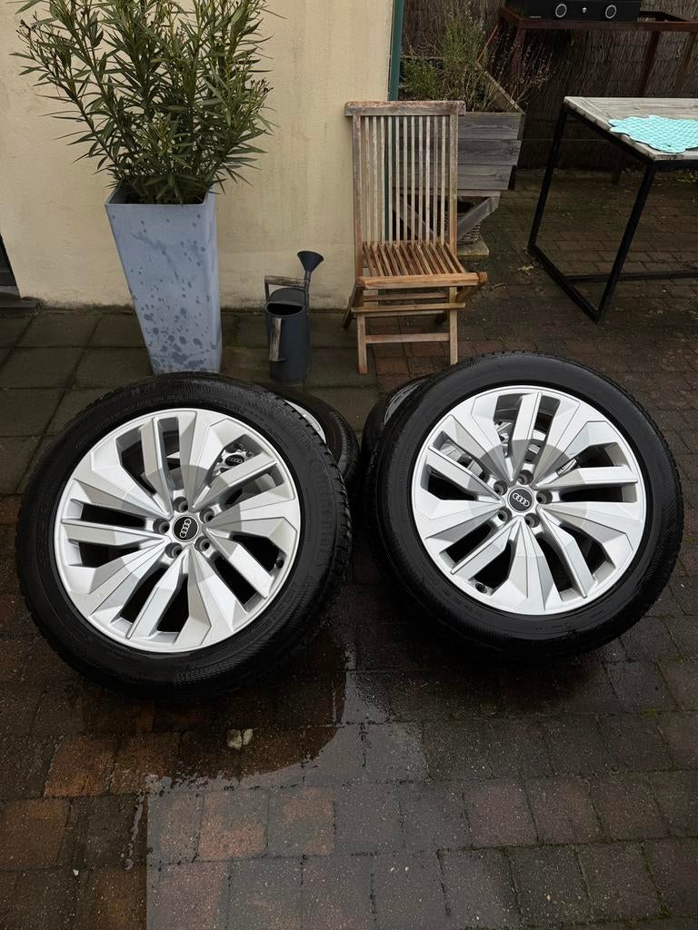 Bijna nieuwe etron Q8 Q7 255/50 R20 winterkit, Auto-onderdelen, Banden en Velgen, Ophalen, 255 mm, Velg(en), 20 inch