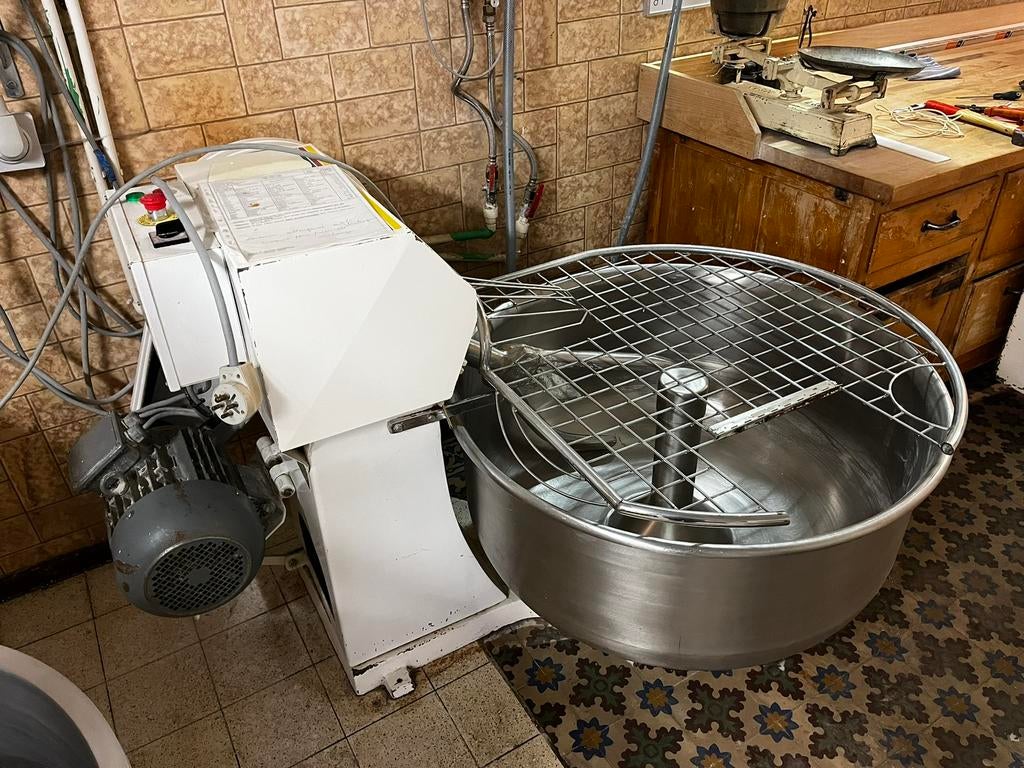 Petrin a fourche capacité de pâte 130kg, Articles professionnels, Enlèvement, Boulangerie et Pâtisserie