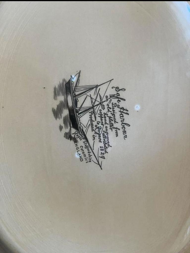 Authentiek eetservies in perfecte staat, 41 delig, Enlèvement