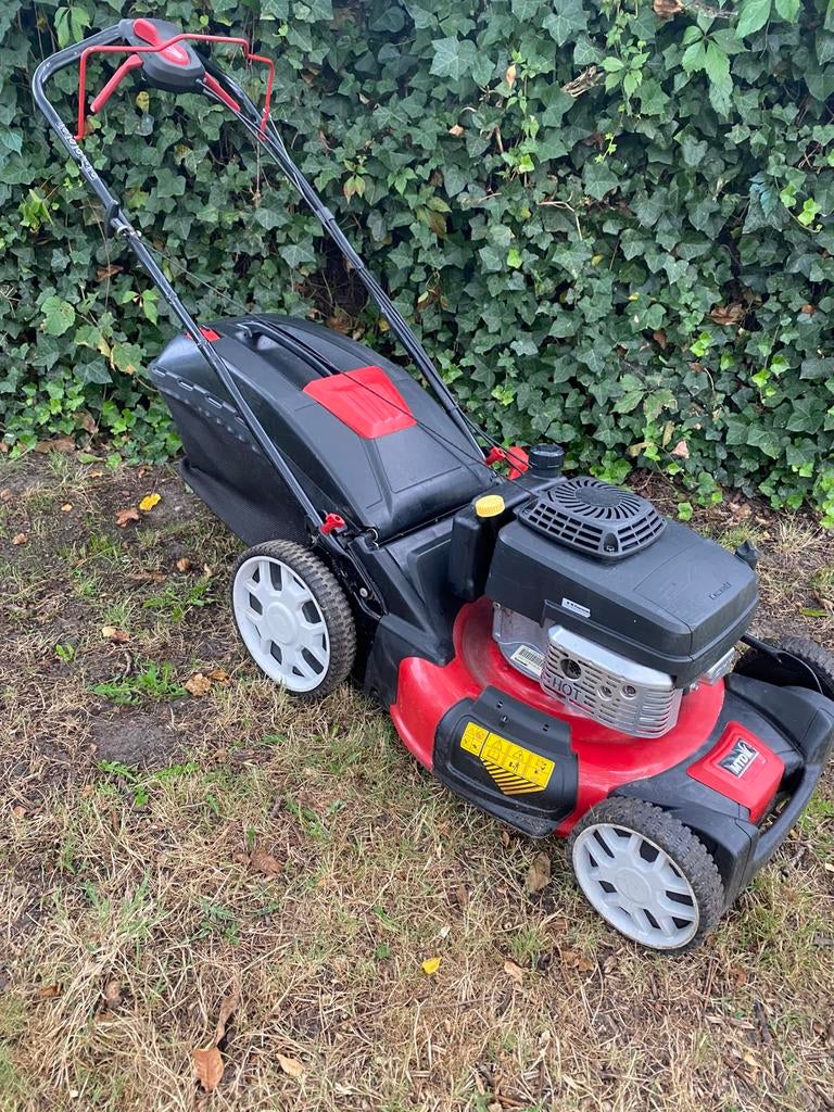 Grasmaaier zelftrekker met180cc Kawasaki motor, Jardin & Terrasse, Tondeuses à gazon, Enlèvement, Comme neuf