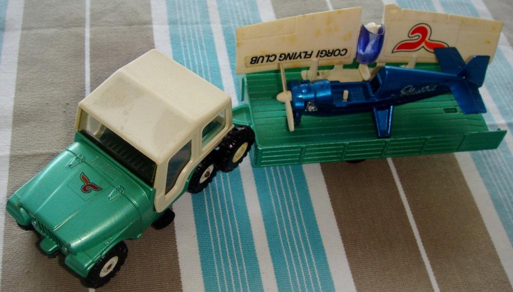 Corgi Flying Club Ecole d'Aviation 49, Jeep + avion + rem., Enlèvement ou Envoi, Comme neuf, Autres types, Corgi