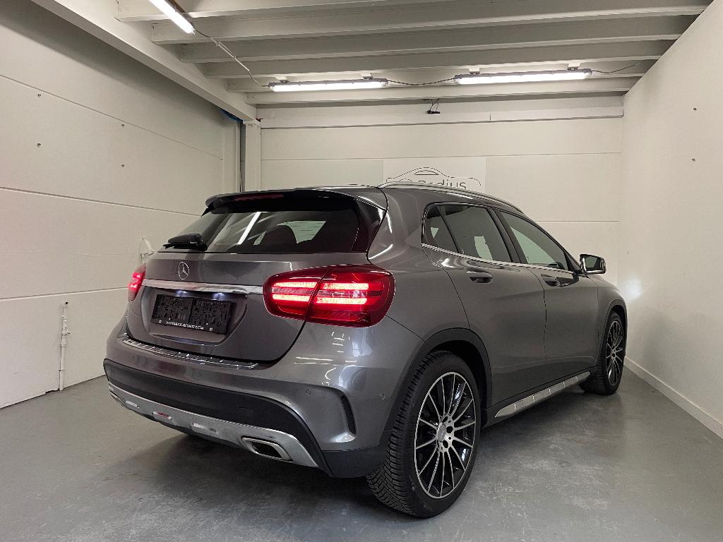 Mercedes-Benz - GLA200 - Benzine - Automaat - AMG Line, Auto's, Mercedes-Benz, USB, 4 cilinders, 1595 cc, Bedrijf