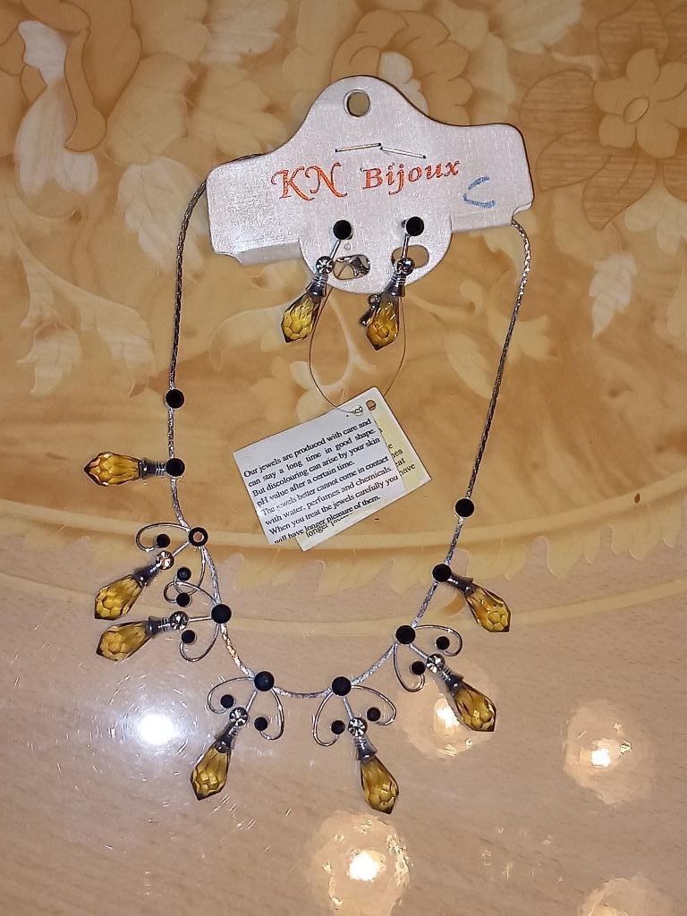 Parure collier et boucles d oreilles, Bijoux, Sacs & Beauté, Enlèvement, Neuf