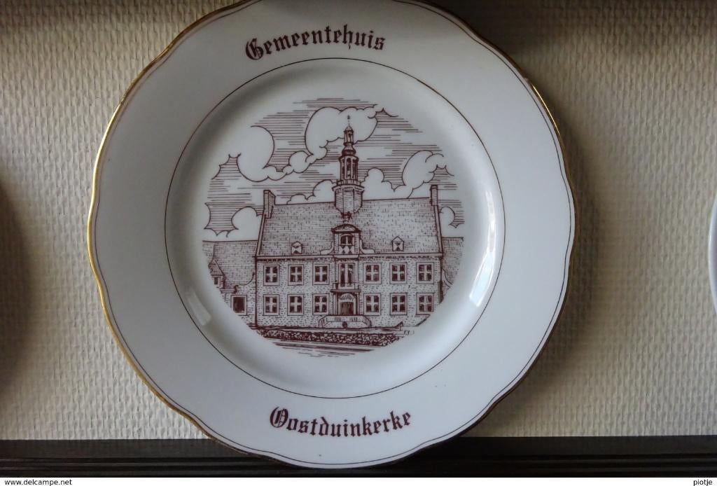 uniek bord Magvam porselein van Oostduinkerke (kust), Ophalen of Verzenden