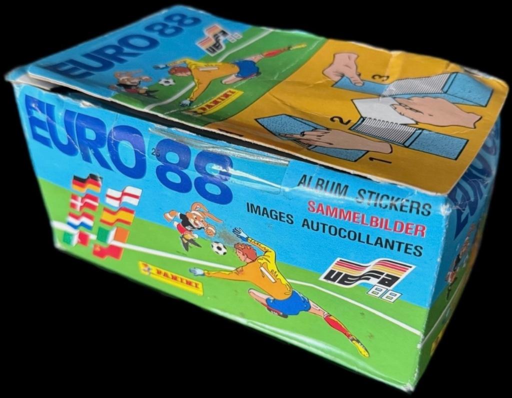 Panini Euro 88 Lege Sticker Doos Origineel EK 1988, Verzamelen, Verzenden, Gebruikt