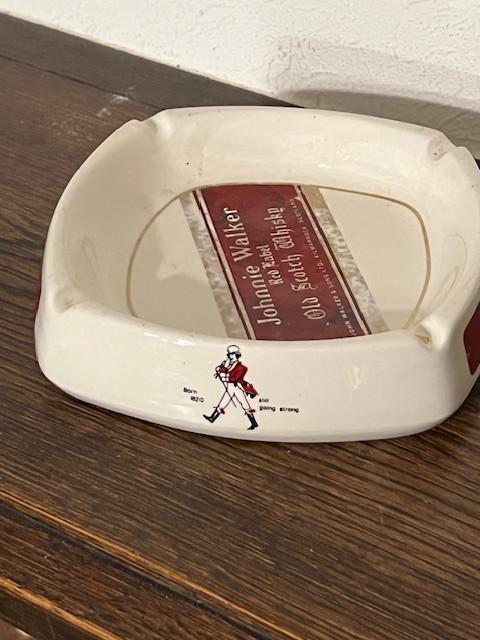 Cendrier vintage Johnnie Walker, old scotch whisky, Enlèvement