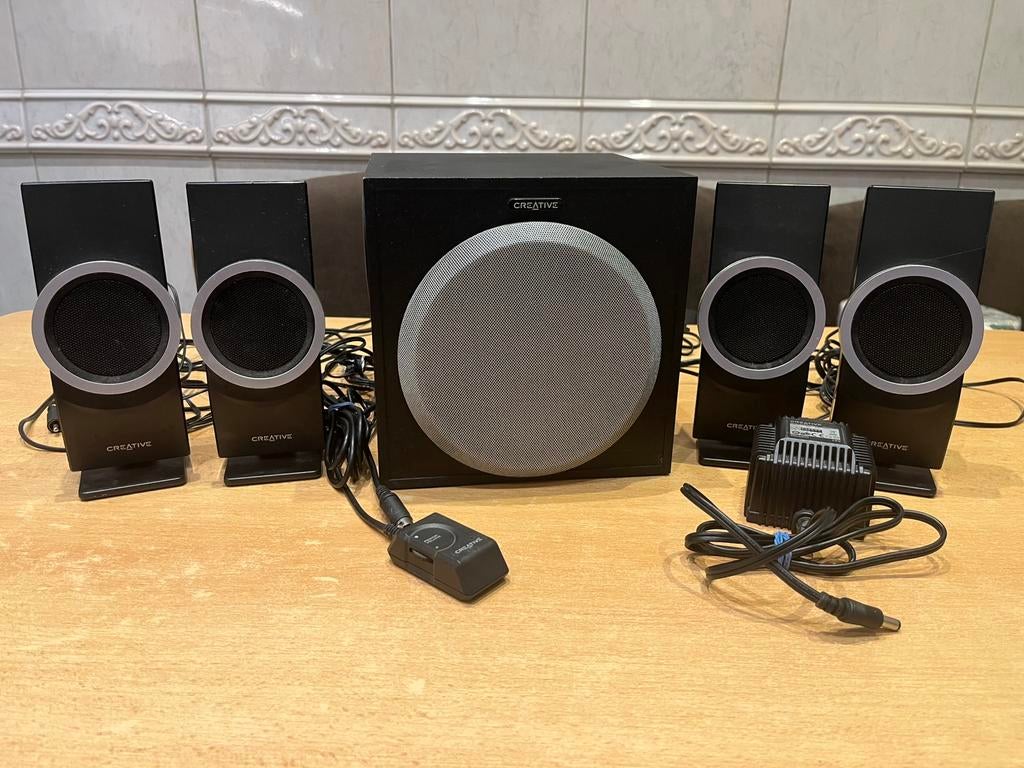 Creative Inspire M2600 – système complet 4.1, Informatique & Logiciels, Enceintes Pc, Comme neuf, Canal audio 4.1, Enlèvement ou Envoi