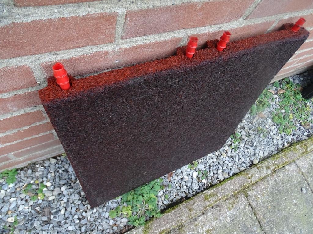 57 Rubber tegels 50x50x4,5, Weidegang