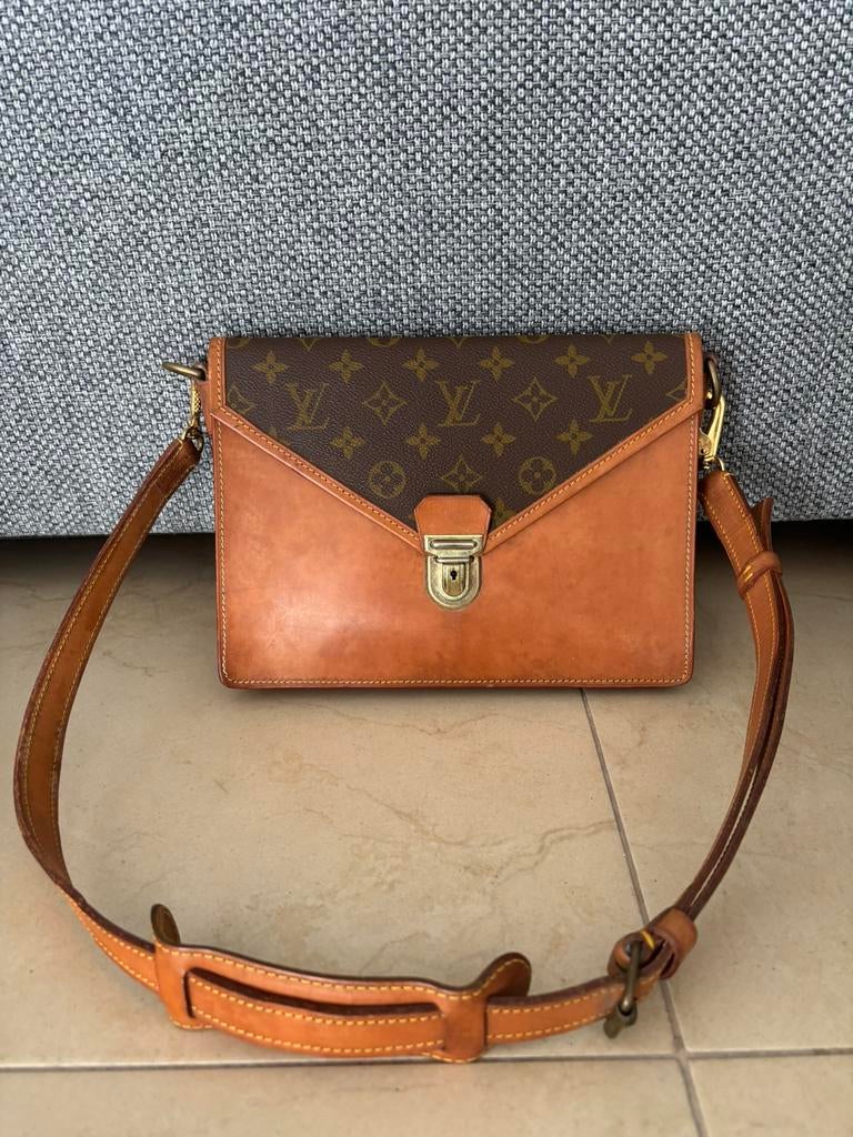 Vintage louis vuitton crossbody, Ophalen of Verzenden, Zo goed als nieuw