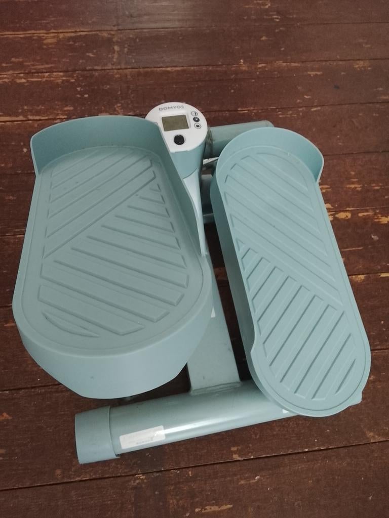 Mini stepper Domyos MS100 – comme neuf (jamais utilisé), Enlèvement, Comme neuf, Jambes