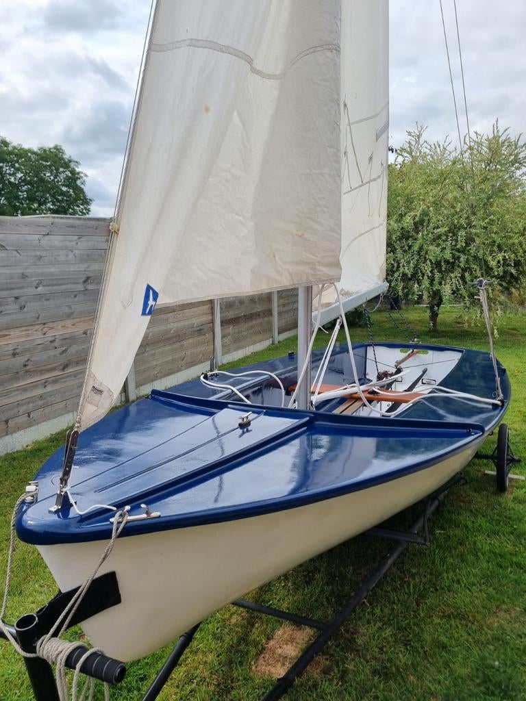 Voilier 4m25 Stern, 3 à 6 mètres, Gênois ou Foc, Enlèvement, Utilisé