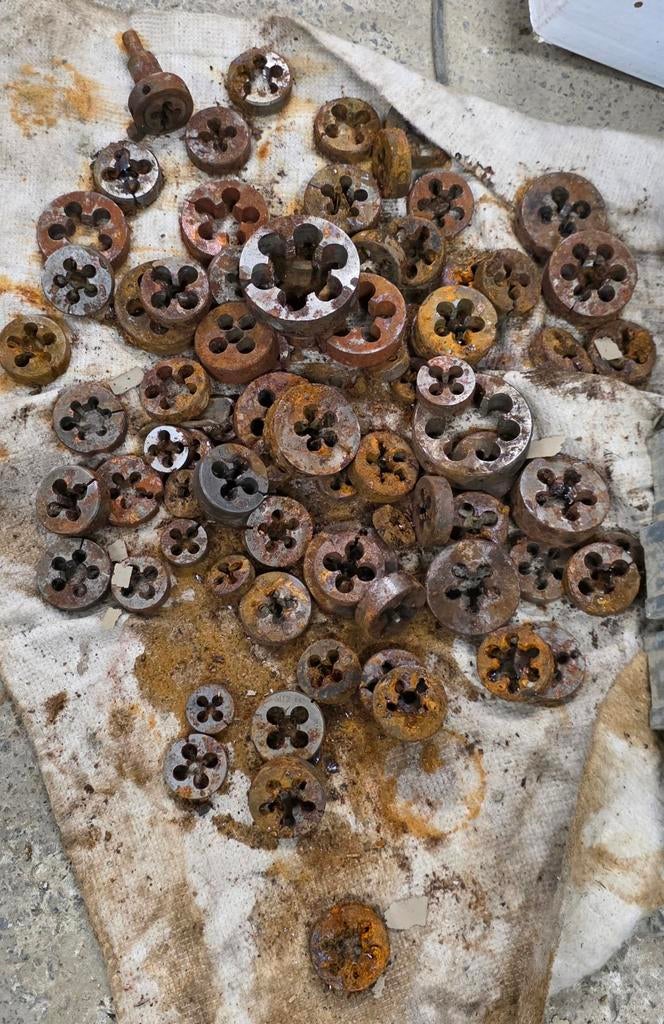 Filière/ taraud, Enlèvement