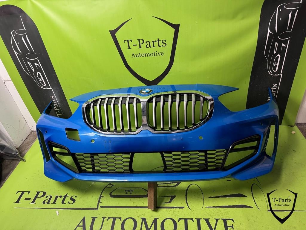 bmw 1 serie f40 voorbumper bumper 18+ M PAKKET, Petuelring 130
80788  Munich, DE, Gebruikt, Info@bmw.de, Bumper