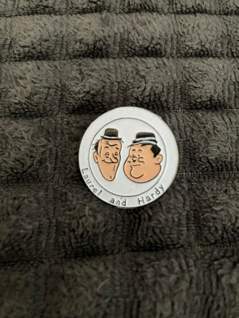 Épingle pins Laurel et Hardy, Collections, Enlèvement ou Envoi