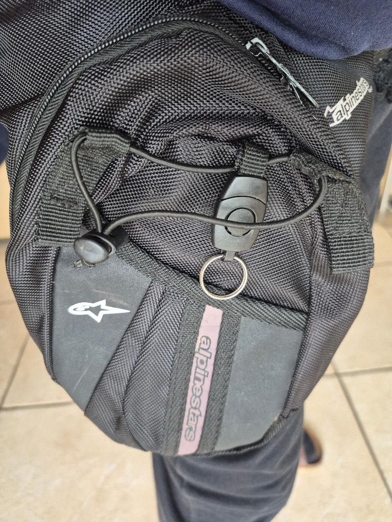 sacoche de cuisse, Enlèvement, Utilisé