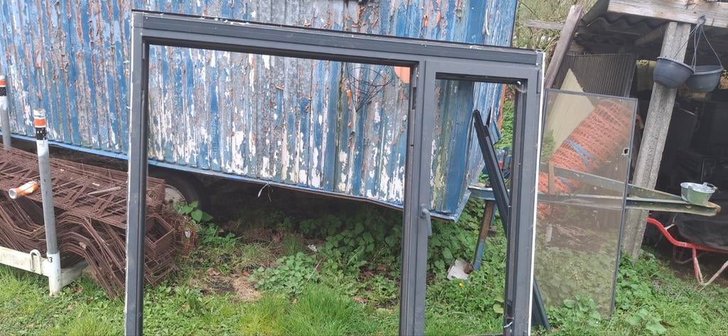 Cadre de fenêtre en aluminium 188x157cm, Enlèvement