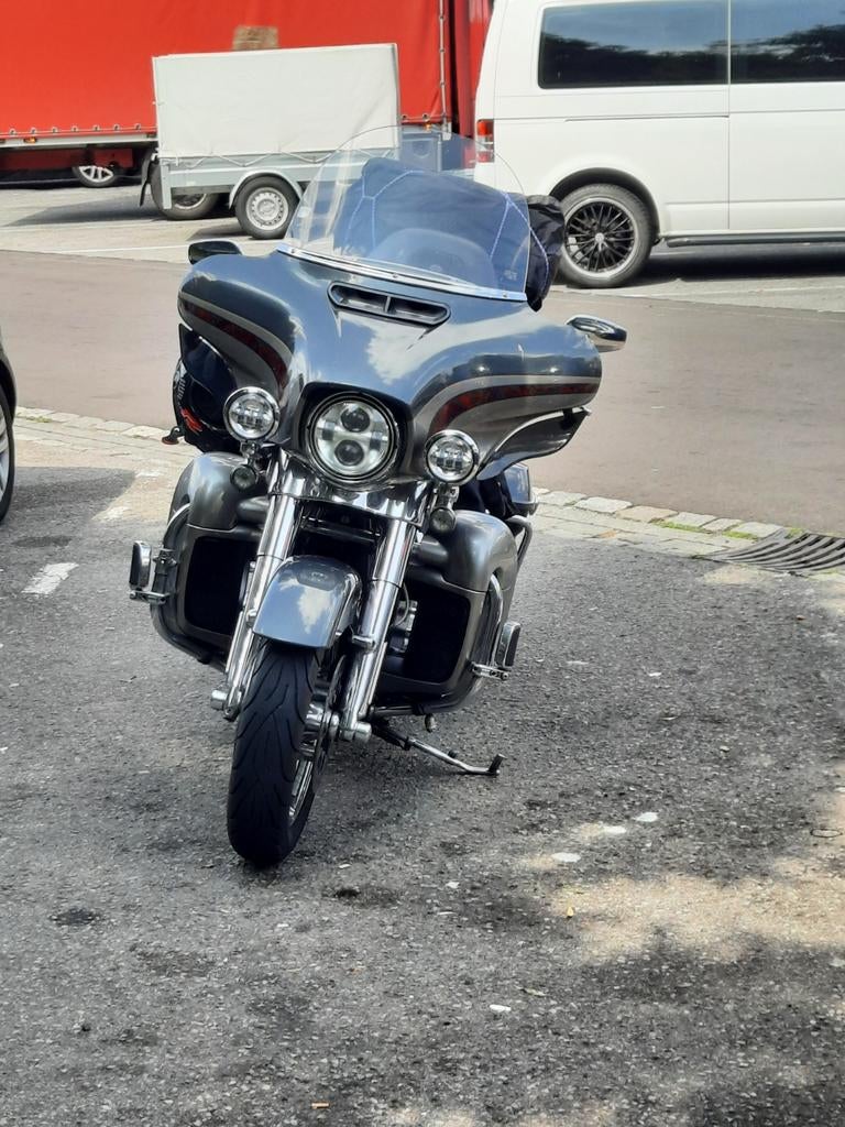 Harley davidson electra glide cvo ,2017, 39000 kms , stage 1, Motos, Enlèvement ou Envoi
