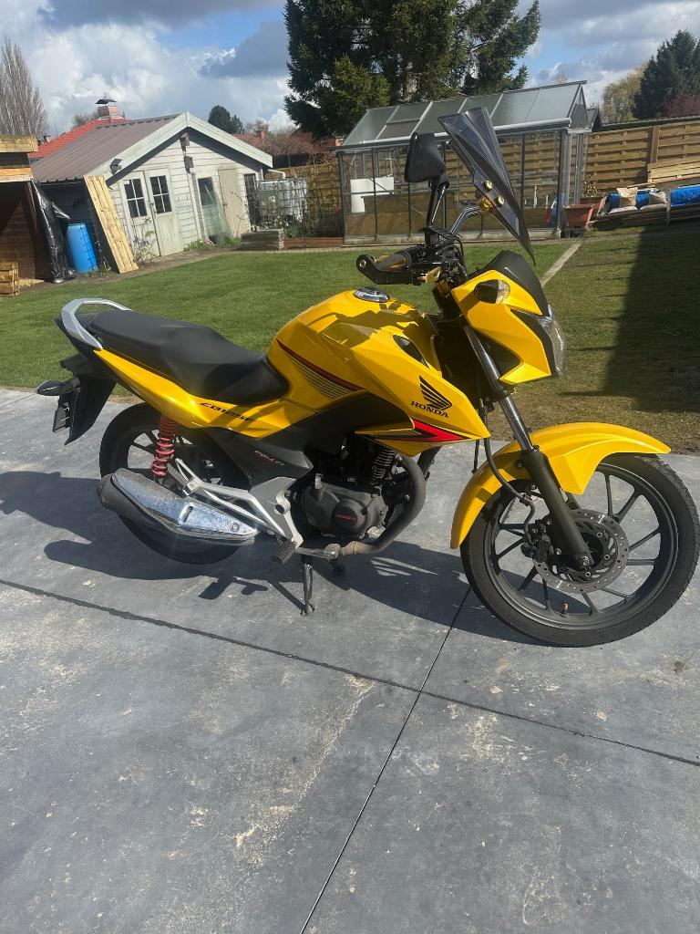 HONDA CB125F JAAR 2017 - 14000 KM, Motoren, Particulier, 125 cc, 11 kW of minder, ABS