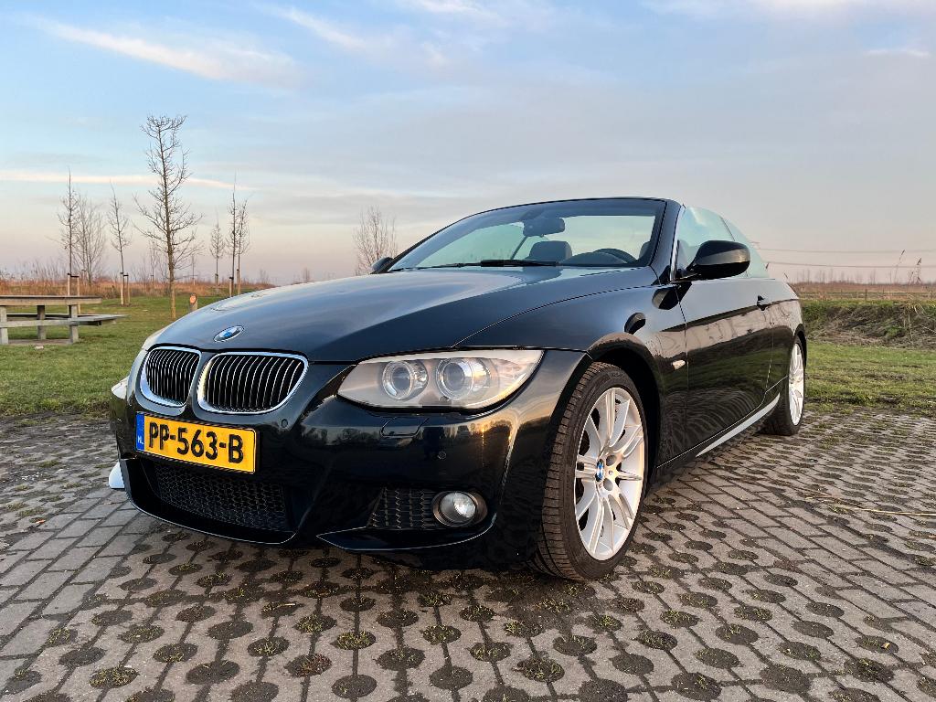 BMW 330i cabrio E93 facelift M-sport, voll. onderh., Autos, BMW, Particulier, Série 3, ABS, Airbags, Air conditionné, Bluetooth
