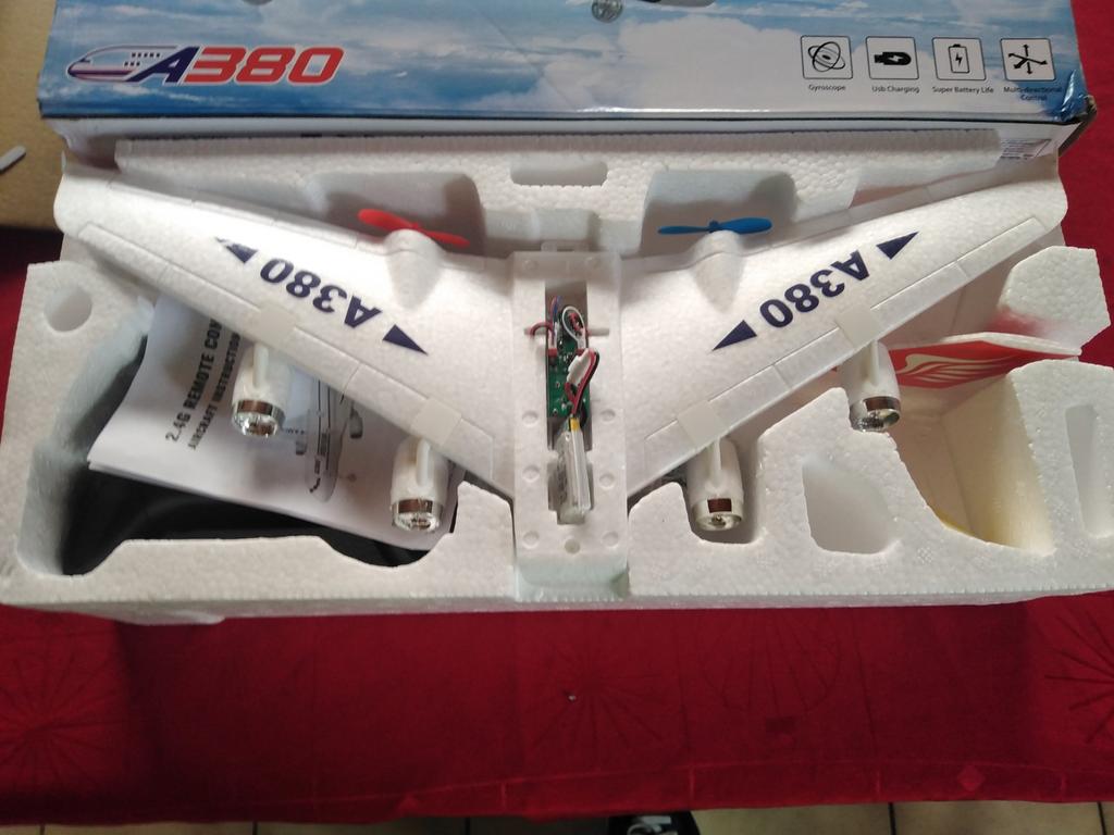 Rc vlieger 2,4ghz A380, Hobby en Vrije tijd, Modelbouw | Radiografisch | Vliegtuigen, Ophalen of Verzenden