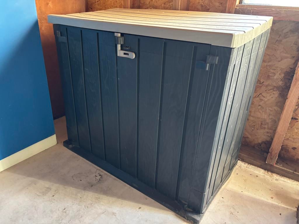 Opberg bak voor tuinmateriaal, Ophalen, Zo goed als nieuw