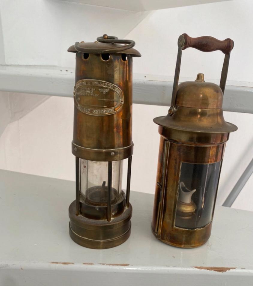 2 lampes anciennes en brocante pour navire/mineur, Enlèvement