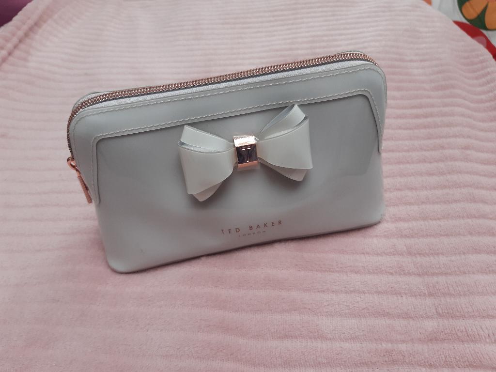 Pochette Ted Baker neuve, Enlèvement, Neuf