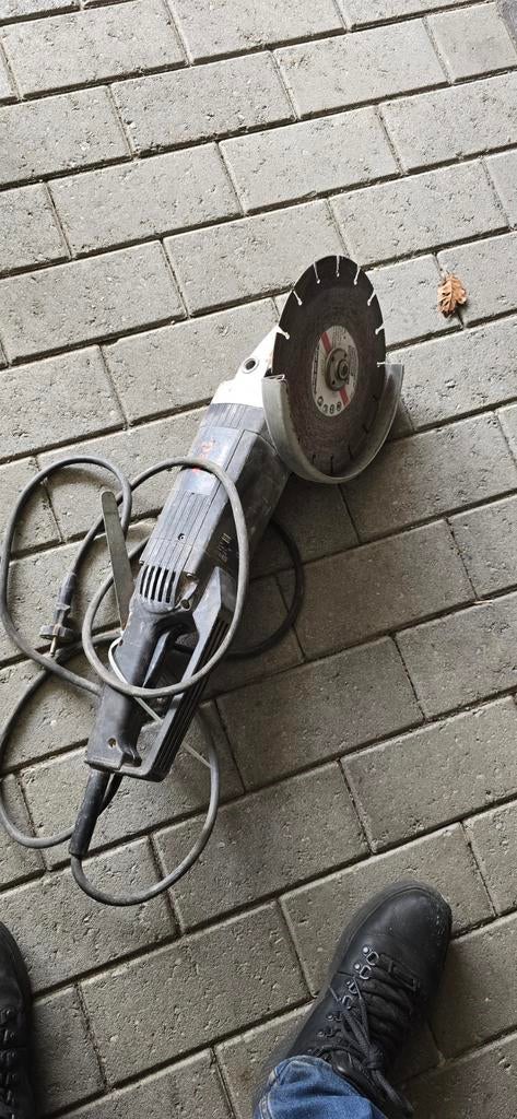 slijpmolen grote, Enlèvement