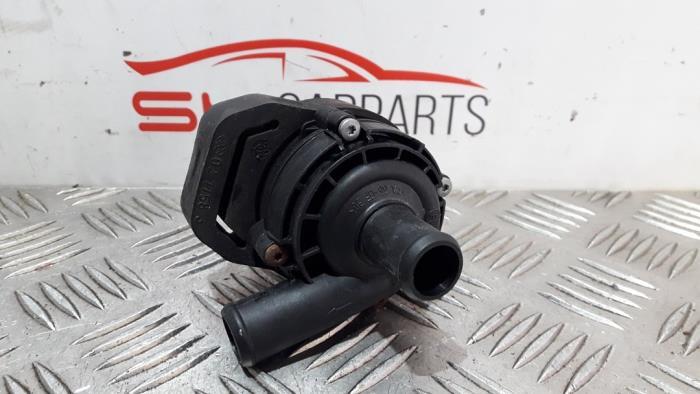 Extra waterpomp van een Mercedes C-Klasse, Gebruikt, -, Ophalen of Verzenden, -