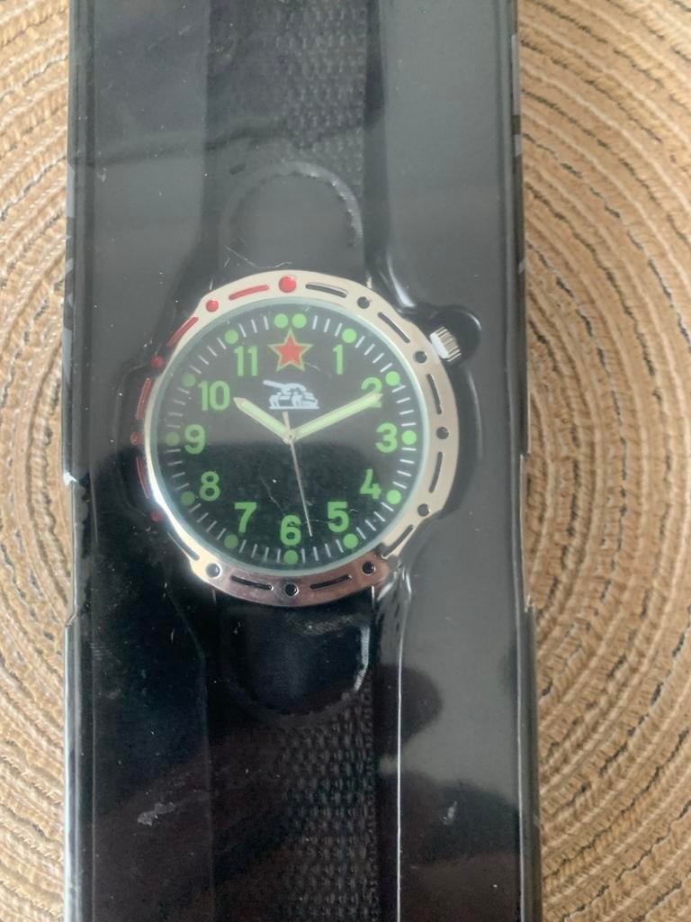 Uurwerk, Staal, Staal, Polshorloge, Nieuw