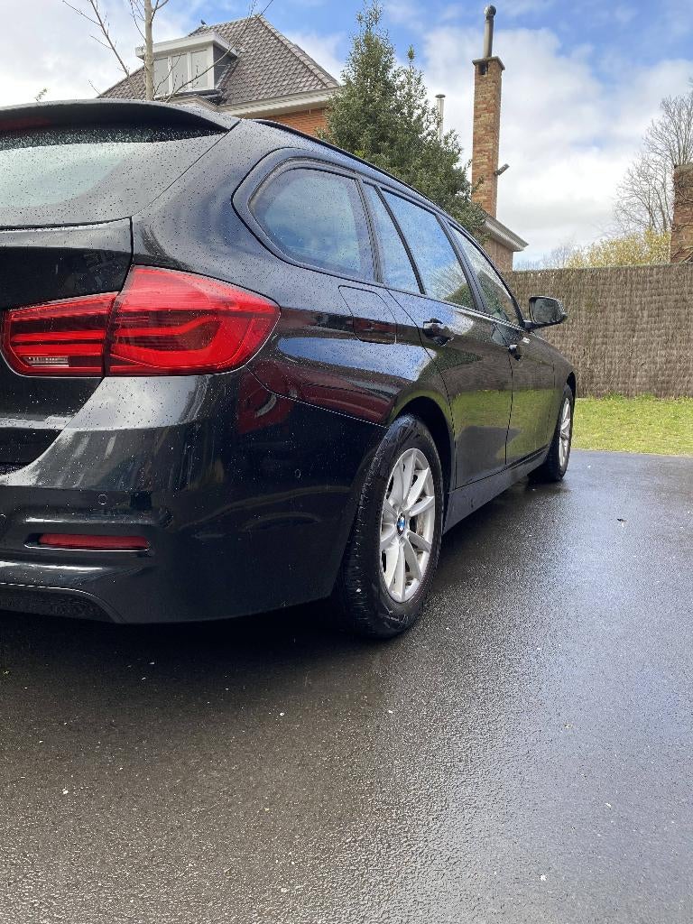 BMW 318d XDrive 2017, Auto's, BMW, 118 g/km, Achterwielaandrijving, 1995 cc, Zwart