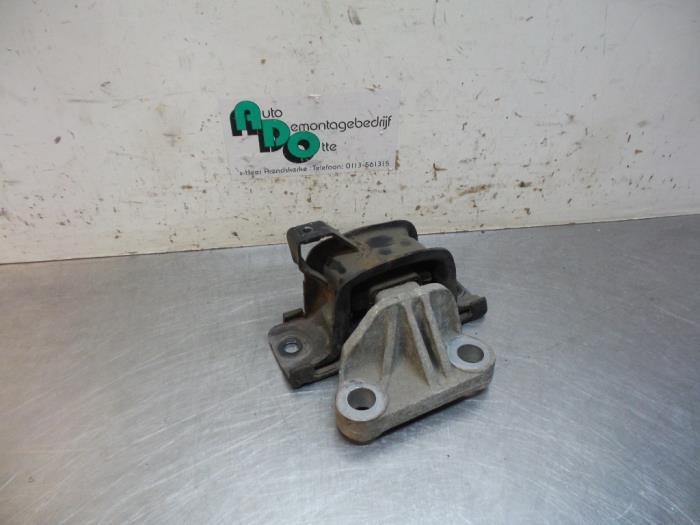 Support boîte de vitesse d'un Opel Corsa (Corsa D 07-), Autos : Pièces & Accessoires, -, Opel, 3 mois de garantie, Utilisé