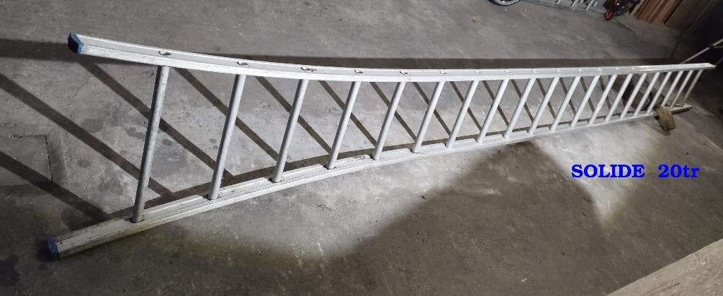 Échelles à tige en aluminium. Très bon état., Bricolage & Construction, Échelles & Escaliers, Enlèvement ou Envoi, Utilisé, Échelle