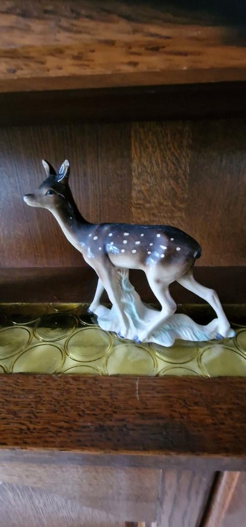 Beeldje hert, Ophalen