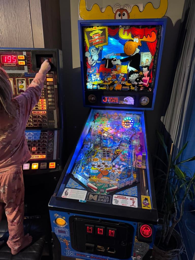 Flipper kast Rocky Bullwinkle kleuren display, Collections, Machines | Flipper (jeu), Enlèvement ou Envoi, Comme neuf, Flipper (jeu)