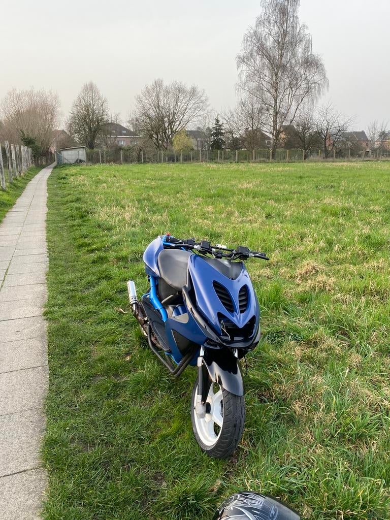 Aerox a klasse 70cc (2000), Fietsen en Brommers, Scooters | Yamaha, Ophalen, Tweetakt, Aerox, 70 cc