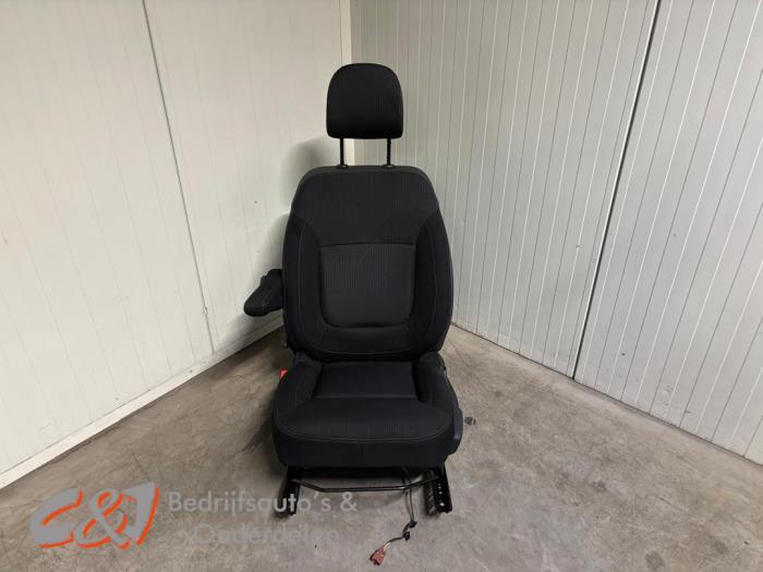 Siège gauche d'un Renault Trafic, Autos : Pièces & Accessoires, Habitacle & Garnissage, Renault, Utilisé, 3 mois de garantie, Enlèvement ou Envoi