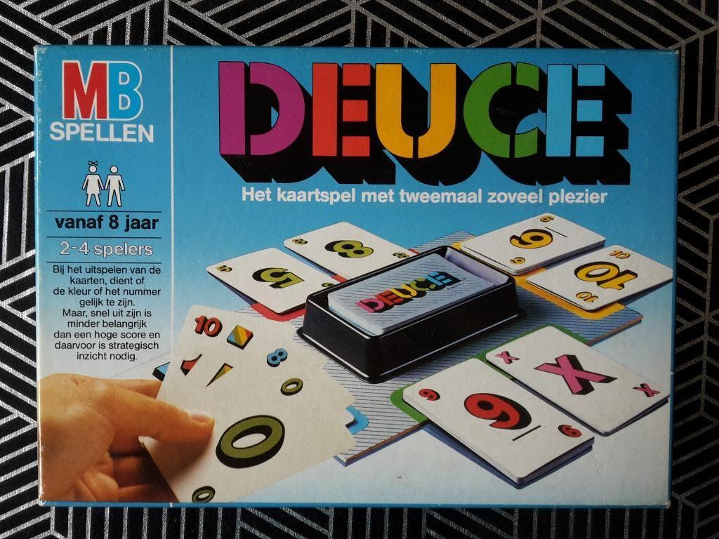 Oud spel Deuce in nieuwstaat, 2-4 sp., MB, + 1 gratis promo, Hobby en Vrije tijd, Gezelschapsspellen | Bordspellen, Zo goed als nieuw