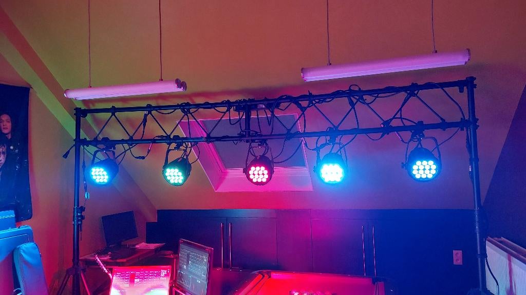 Volledige LED lichtshow - DASLight DMX sturing & flightcases, Muziek en Instrumenten, Licht en Laser, Ophalen, Zo goed als nieuw