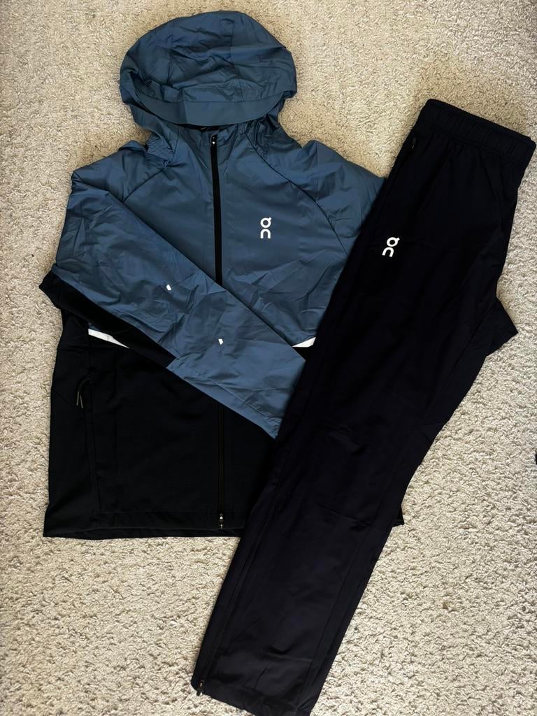 Survêtement On Cloud bleu, Neuf, Enlèvement ou Envoi, Général, Bleu