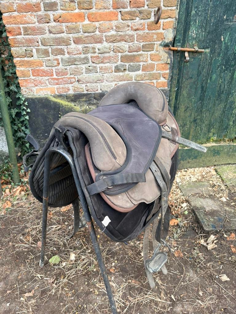 Twee x boomloze Torsion zadels, Dieren en Toebehoren, Ophalen of Verzenden, Gebruikt