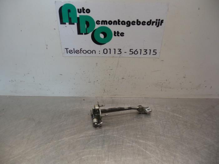 Deurvanger 2Deurs rechts van een Renault Trafic (Trafic 01-), Gebruikt, -, Renault, -